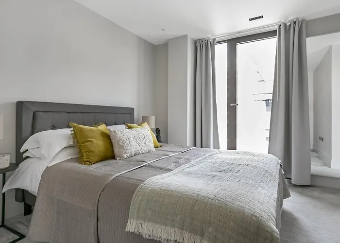 New Build-Air Con-2 Bedroom-Two Bathrooms